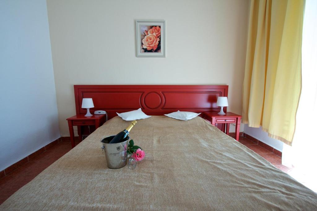 Hotel Central Mamaia Habitación foto