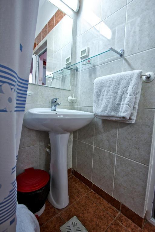 Hotel Central Mamaia Habitación foto